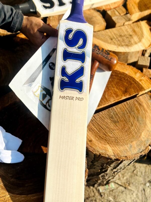 KIS Brand Bat - Image 8